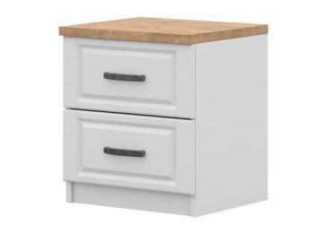 Nočna omarica, Julia