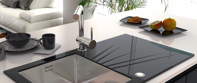 Kuhinjska pomivalna korita in pipe